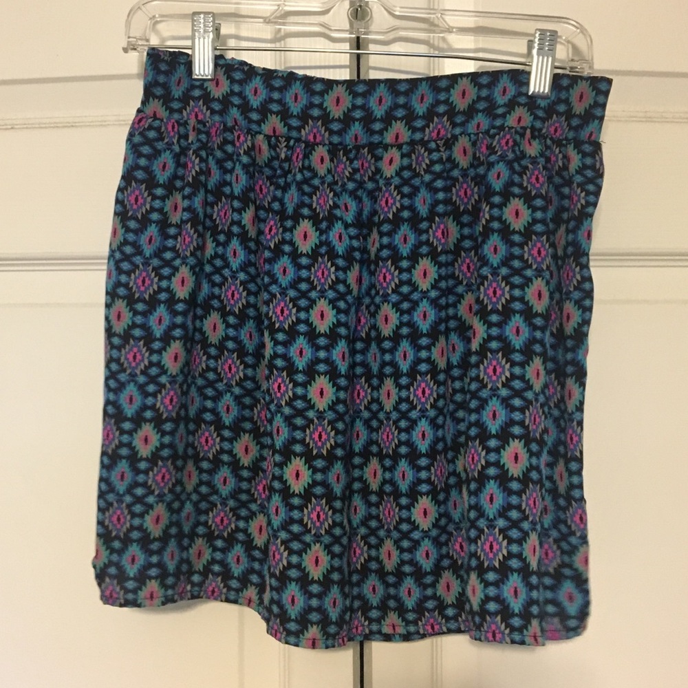 Geometric Mini Skirt